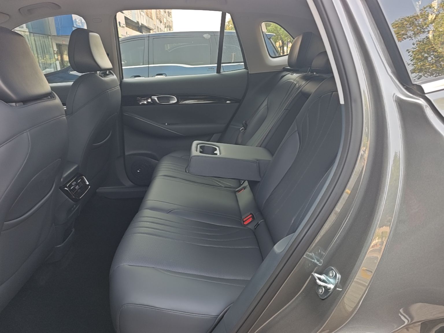 Geely Galaxy E5 2026 Model 610km Exploration+ Edition — снимка 20