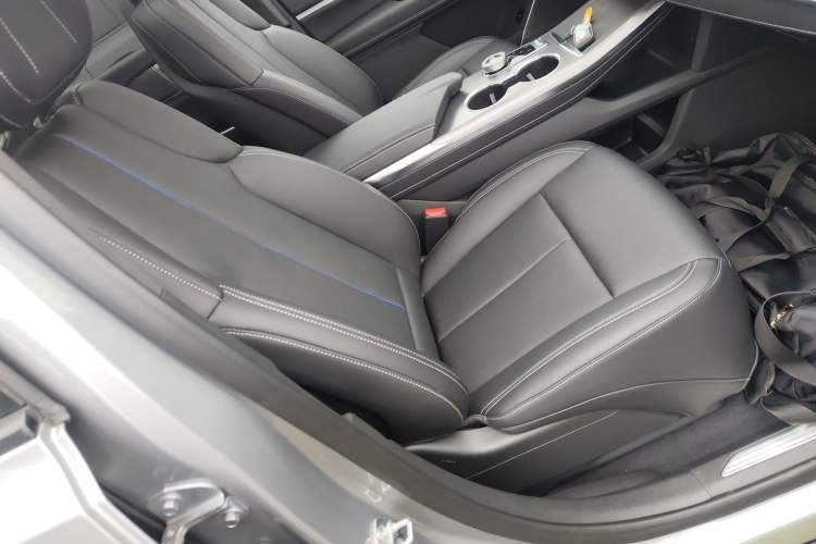 Used Cadillac XT5 2025 2.0T Prestige Version