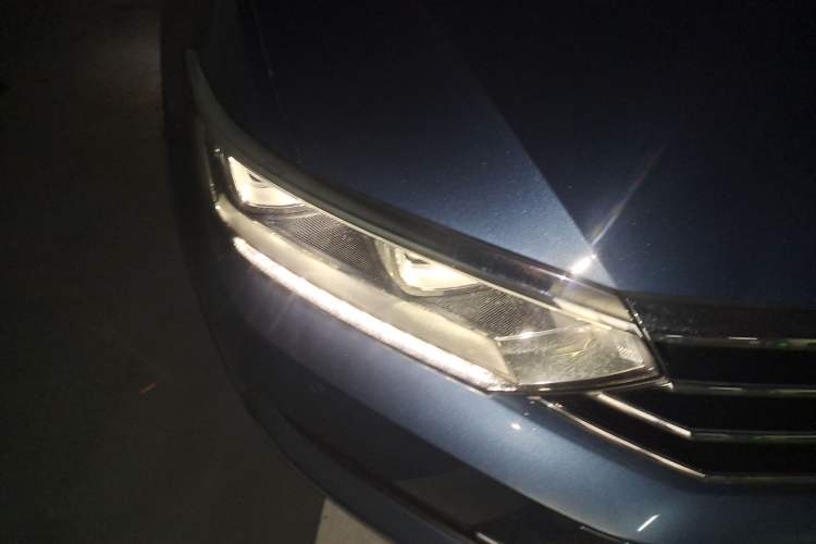 Used Volkswagen Variant 2018 380TSI Two-Wheel Drive Comfort Edition
