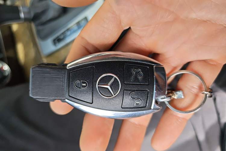 Used Mercedes-Benz C-Class 2010 C 300 Fashion Model