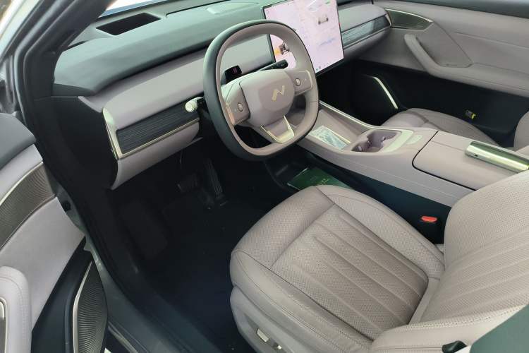 Used ONVO L60 2024 60 kWh Rear-Drive Version
