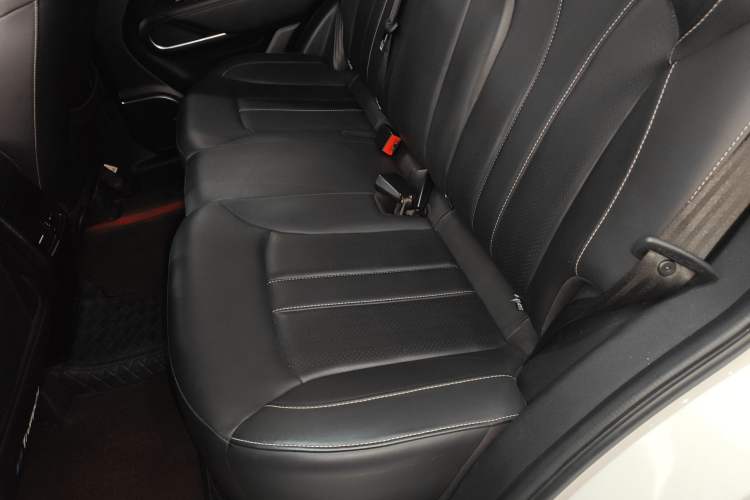 Used GAC Trumpchi GS3 2021 POWER 270T Automatic Luxury Edition Left Rear Seat