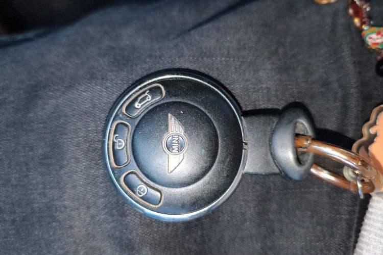 Used MINI MINI 2012 1.6L COOPER Baker Street
