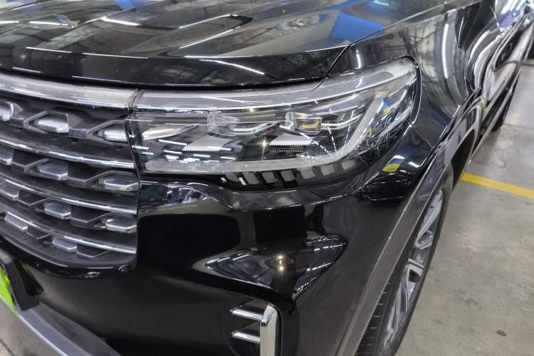 Used Ford Explorer 2023 EcoBoost 285 Four-Wheel Drive Stylish Plus Version 7 Seats
