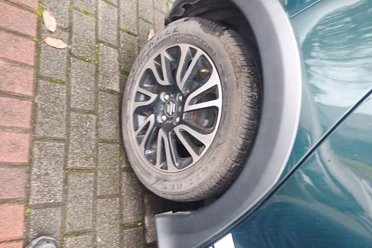 Used Suzuki Swift 2016 1.5L Automatic Fashionable Coolplay Edition Right Rear Wheel Hub