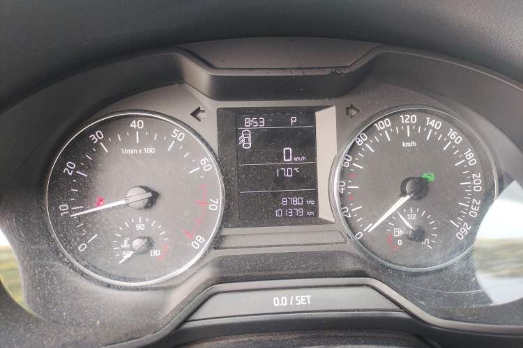 Used Skoda Octavia 2015 1.6L Automatic Yijie Edition Instrument Cluster