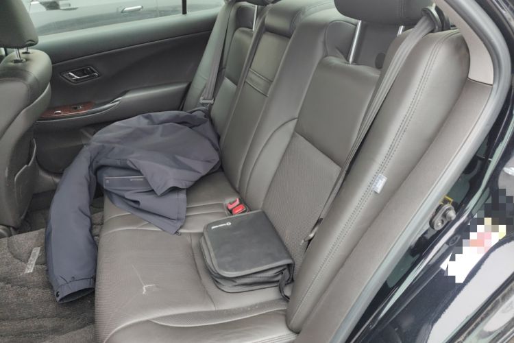 Used Toyota Crown 2012 2.5L Royal Saloon Deluxe Edition Left Rear Seat