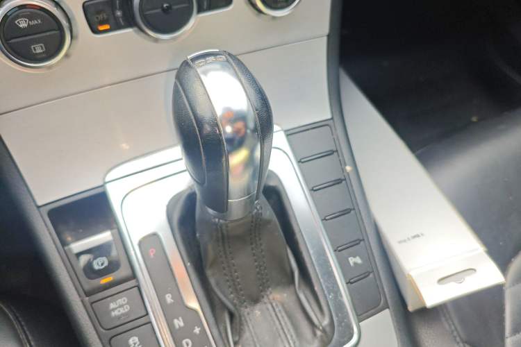 Used Volkswagen Magotan 2012 Revised 1.8TSI Luxury Version