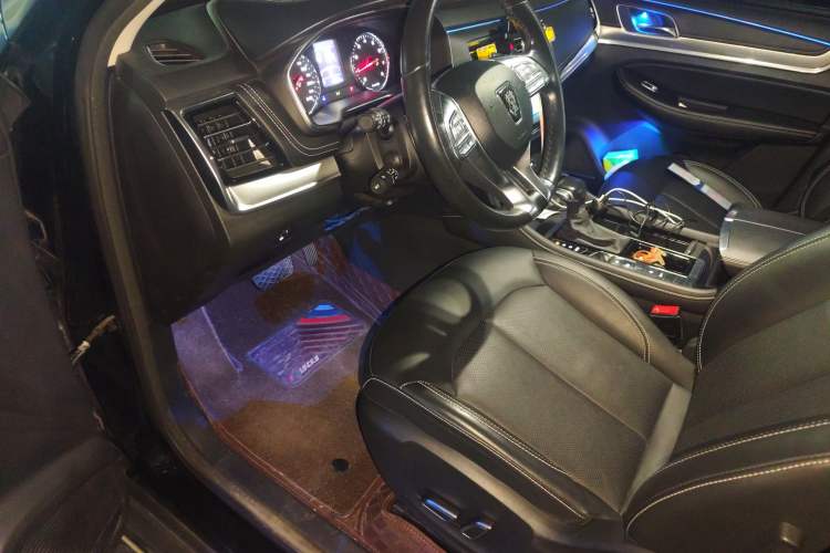 Used Roewe RX8 2019 30T Two-Wheel Drive Supreme Flagship Edition
