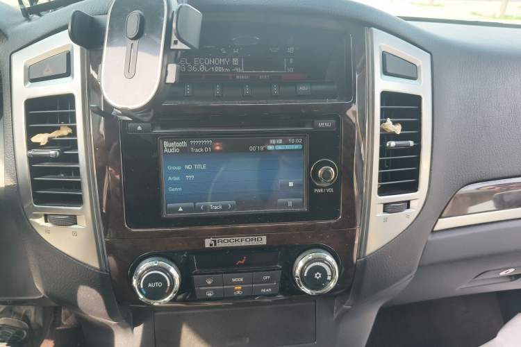 Used Mitsubishi Pajero 2018 V97 3.8L 5-Door GLS Sunroof Single-Difference Model – Middle East
