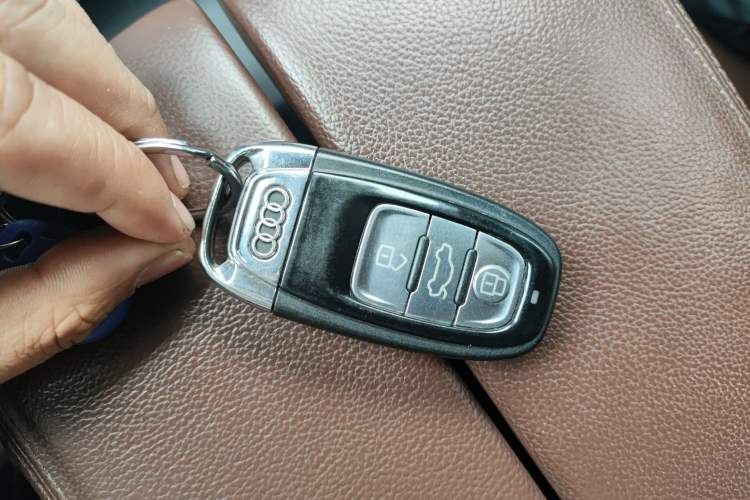 Used Audi A8 2014 A8L 45 TFSI quattro Comfort model