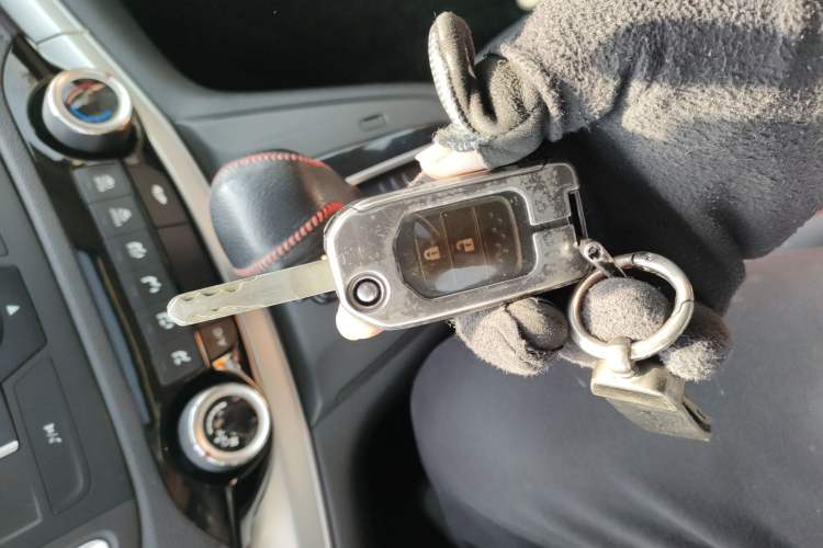 Used Honda CR-V 2016 2.0L two-wheel drive Urban Edition