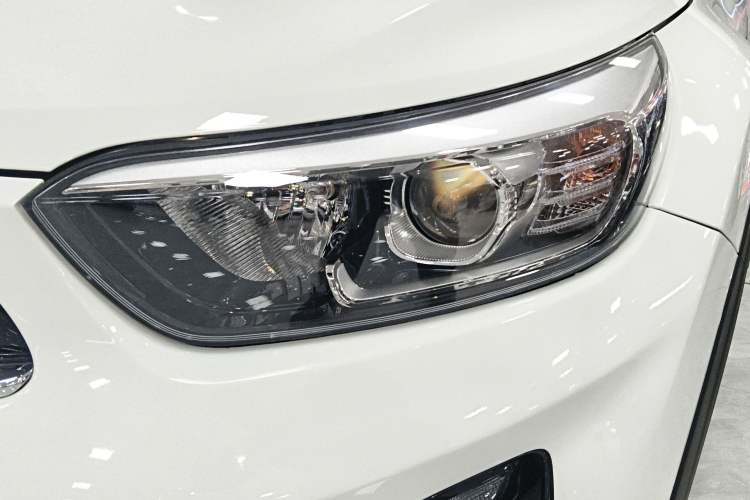 Used Kia kx1 Stonic 2021 1.4L CVT Fun Edition
