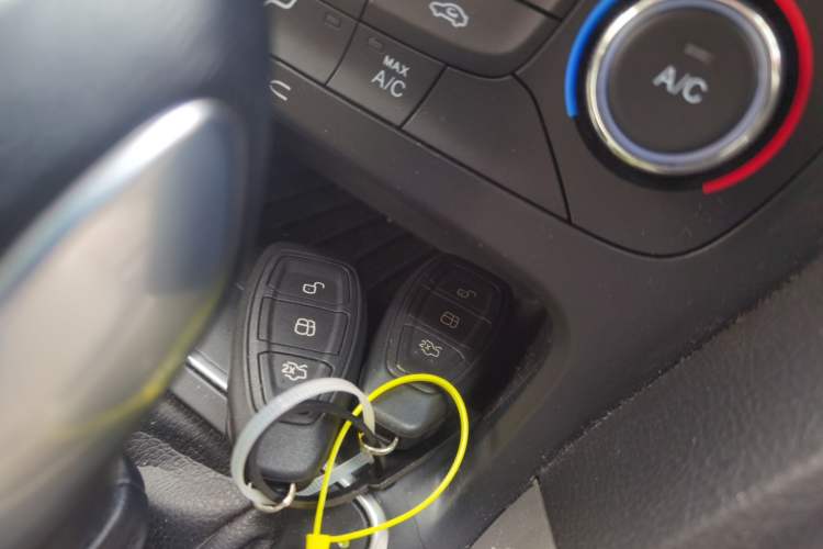 Used Ford Focus 2015 Sedan EcoBoost 180 Automatic Flagship Model
