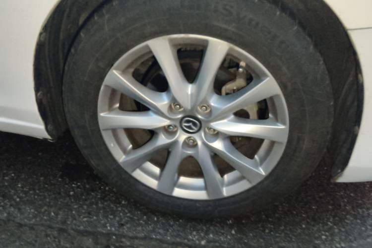 Used Mazda Atenza 2017 2.0L Blue Sky Luxury Edition