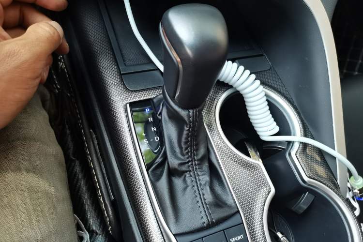 Used Toyota Camry 2023 2.5S Knight Edition Gear Lever