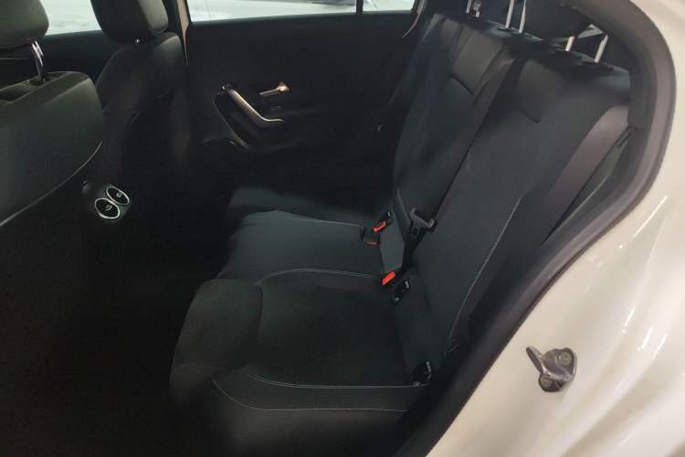Used Mercedes-Benz A-Class 2022 Revised Version A 200 L Sport Sedan Fashionable Style Left Rear Seat