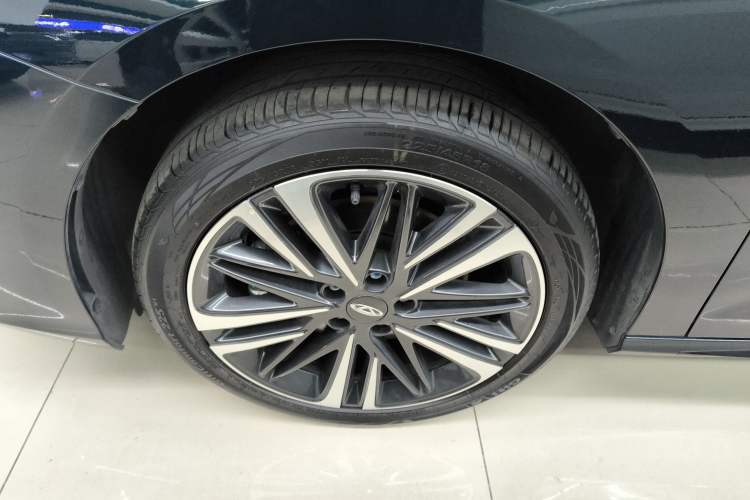 Used Chery Arrizo 8 2023 High-Performance Edition 2.0T DCT Powerfully Equipped