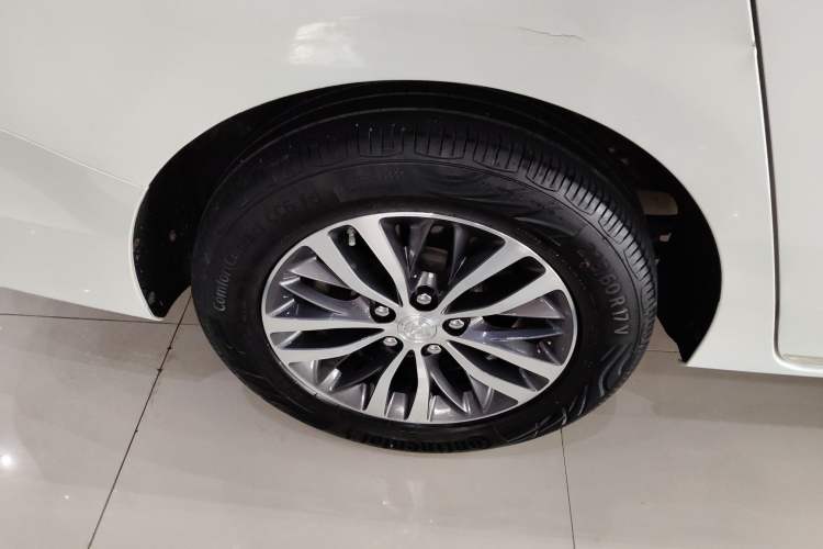 Used Buick GL8 2021 ES Landtrek 653T Comfort Edition