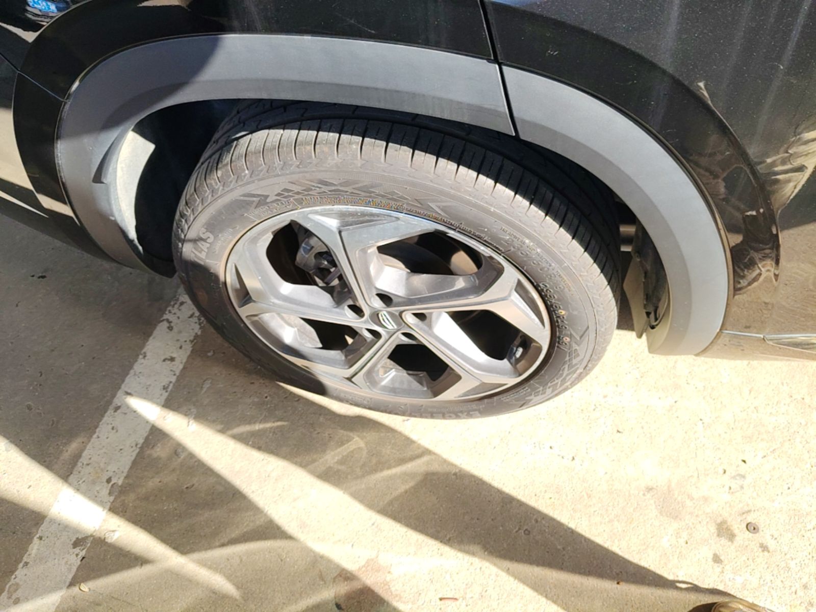 Geely Auto Monjaro L 2024 2.0TD DCT EVO Two-Wheel Drive Long-Range Version — снимка 11