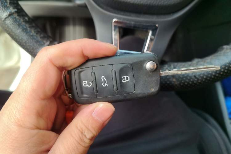 Used Volkswagen Santana 2019 1.5L Manual Fashion Edition China VI Standard Vehicle Key