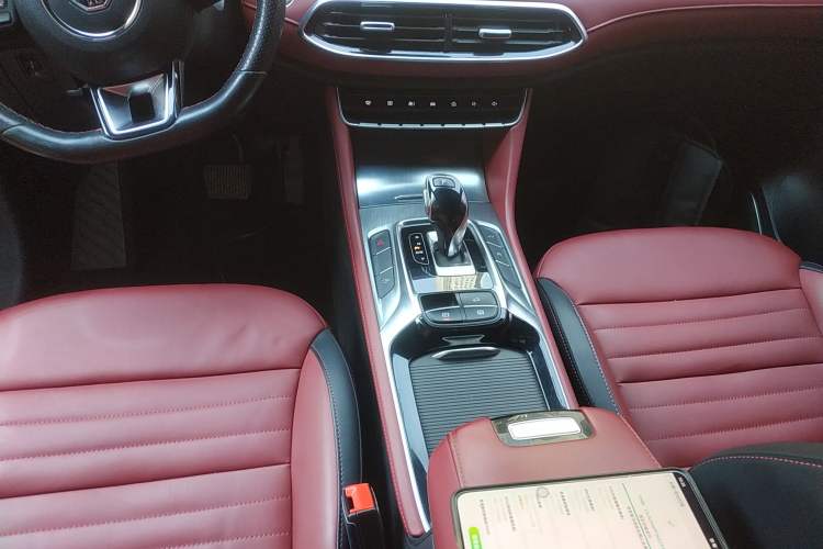 Used MG HS 2019 30T Automatic 2WD Trophy Enhanced Version China VI Standard Gear Lever