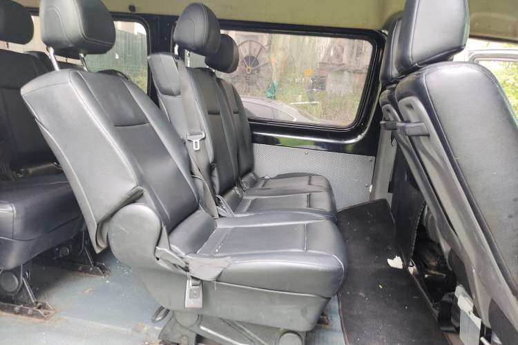 Used Foton Toano 2021 2.0T Manual Tongtu Extended-Wheelbase Mid-Roof 9-Seater 4F20TC3