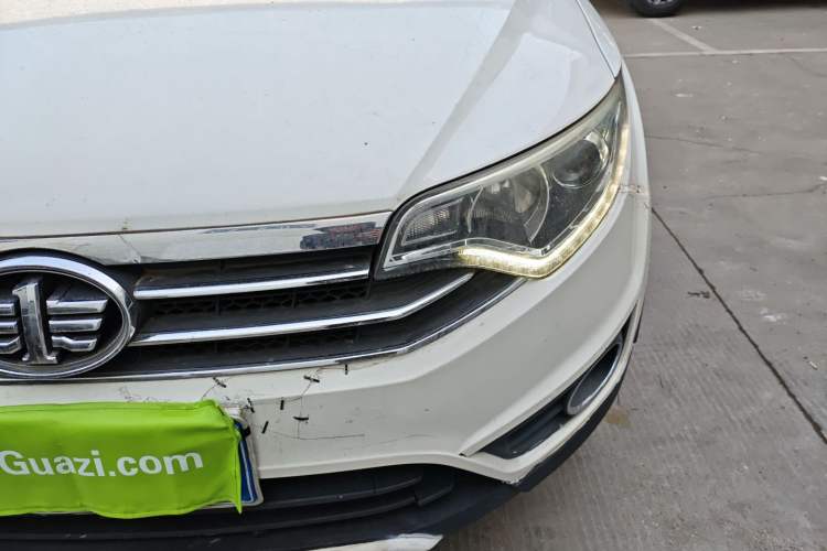 Used FAW Senya R7 2016 1.6L Manual Luxury Model