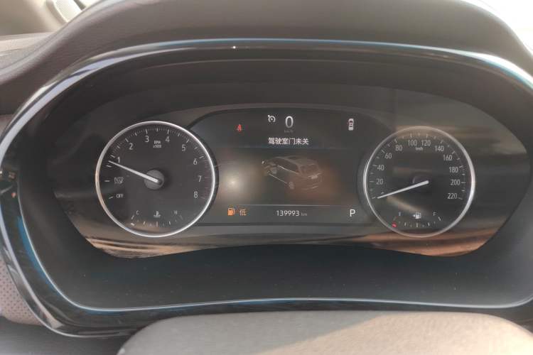 Used Buick GL8 2023 Land Executive Class Smart Enjoyment Model