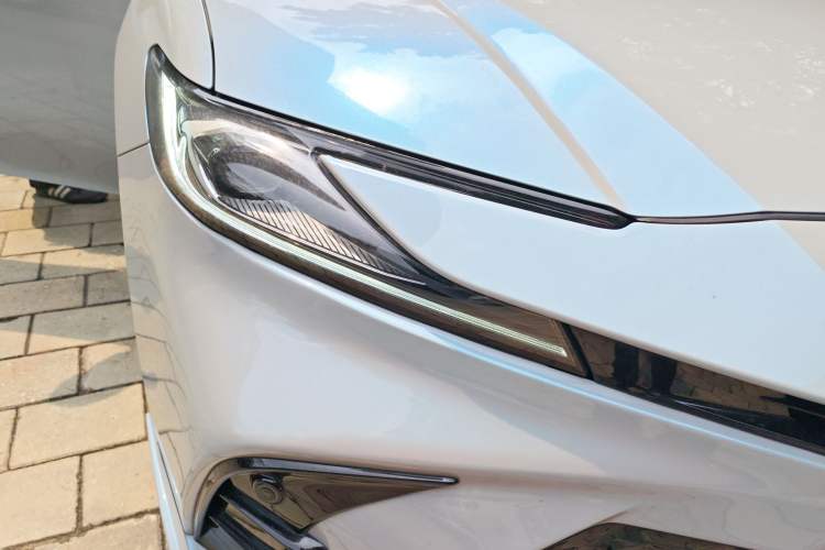 Used Toyota Camry 2024 Dual-Motor 2.0 HE Elite Edition Right Front Headlight