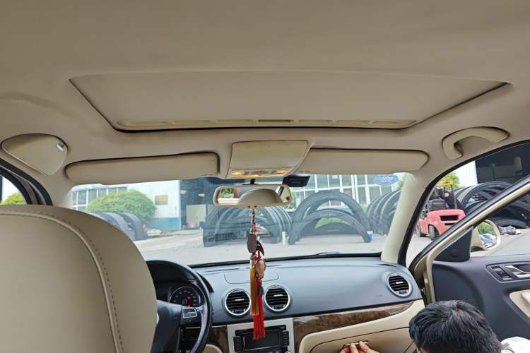 Used Volkswagen Lavida 2011 1.6L Automatic Pinxuan Edition Headliner