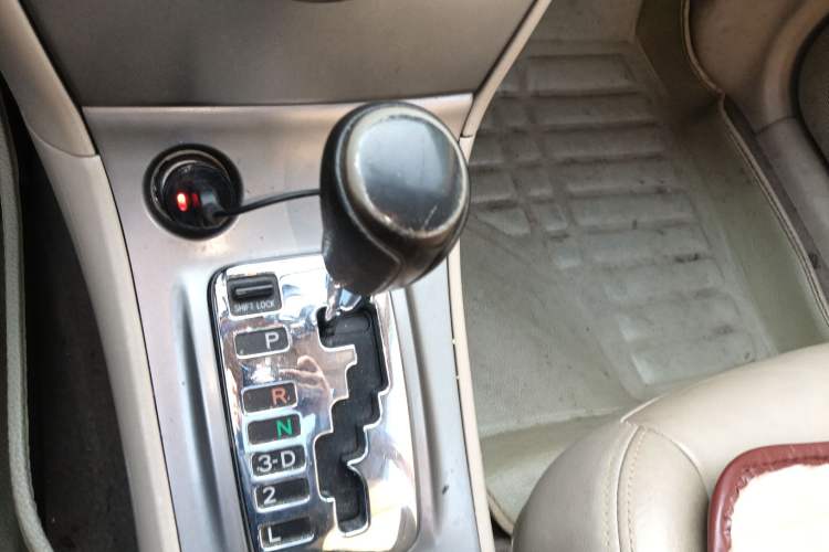 Used Toyota Corolla EX 2013 1.6L Automatic Luxury Edition