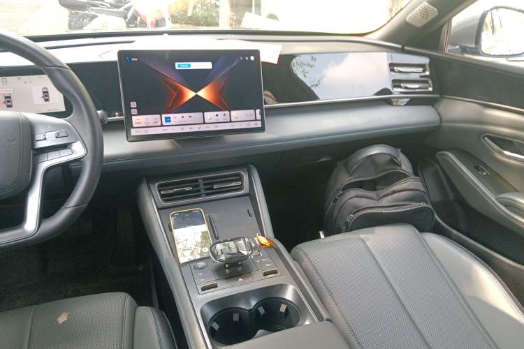 Used BYD Qin L 2025 DM-i Smart Drive 120KM Leading Model