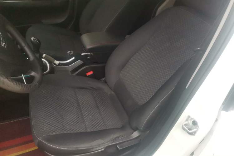 Used Jinbei Gold Hiace M Classic 2022 1.5L Engineering Lion Passenger Van 7 Seats Left Front Seat