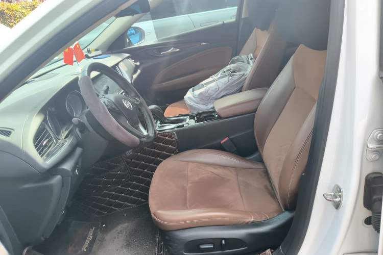 Used Buick Regal 2017 20T Elite Edition Left Front Seat