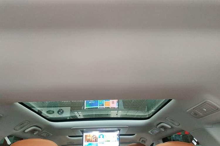 Used Leapmotor C16 2026 Extended-Range 280 LiDAR Zhizun Edition 6 Seats
