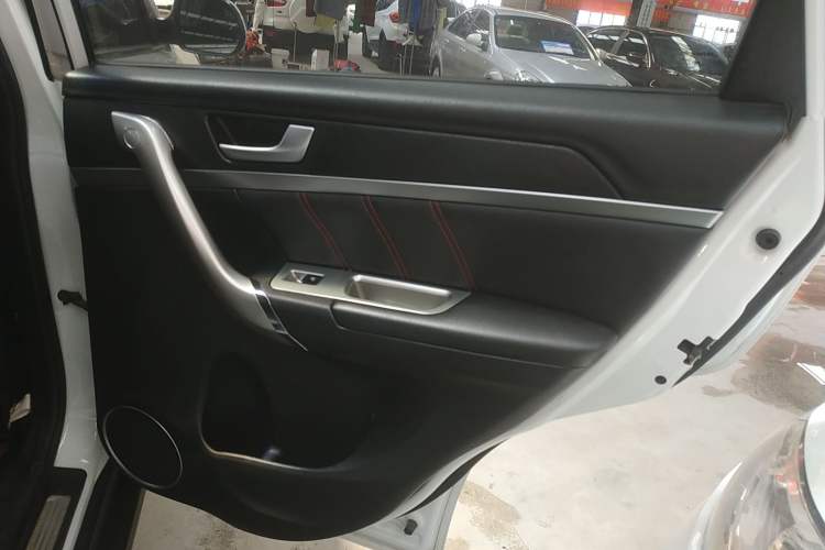 Used Haval M6 2018 Revised Version 1.5T DCT Two-Wheel Drive Elite Edition