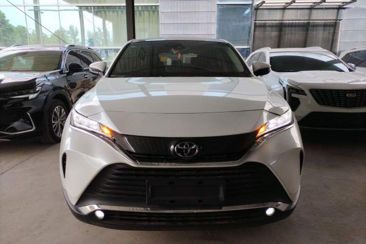 Used Toyota Harrier 2022 2.0L CVT Two-Wheel Drive Entry Version