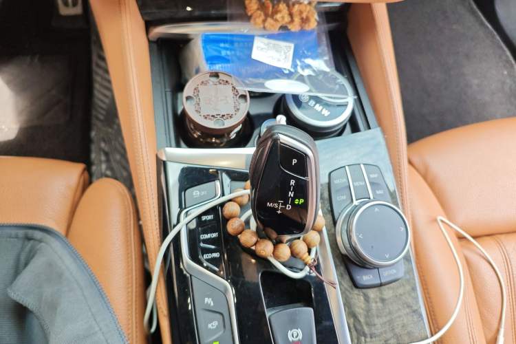 Used BMW 6 Series GT 2020 630i M Sport Package Gear Lever