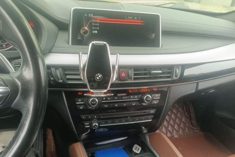 Used BMW X6 2015 xDrive35i Luxury Edition Audio And AC Panel