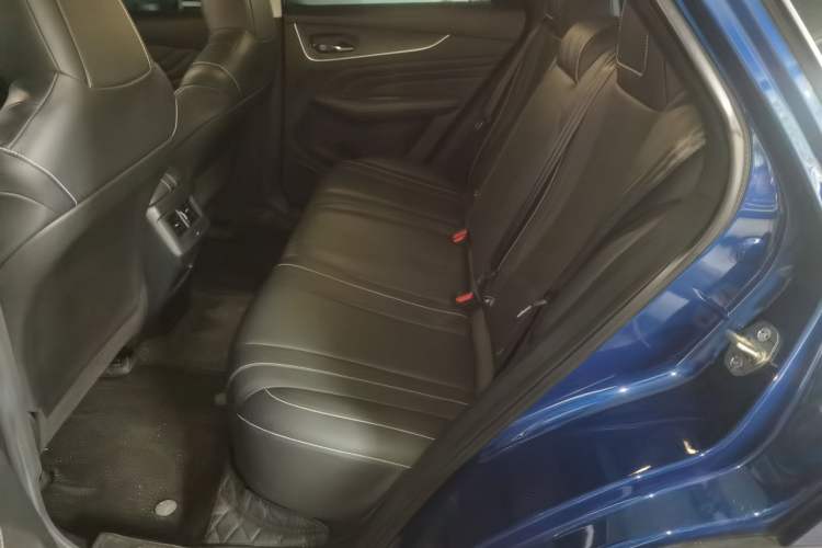 Used Venucia V 2021 260T Idol Edition
