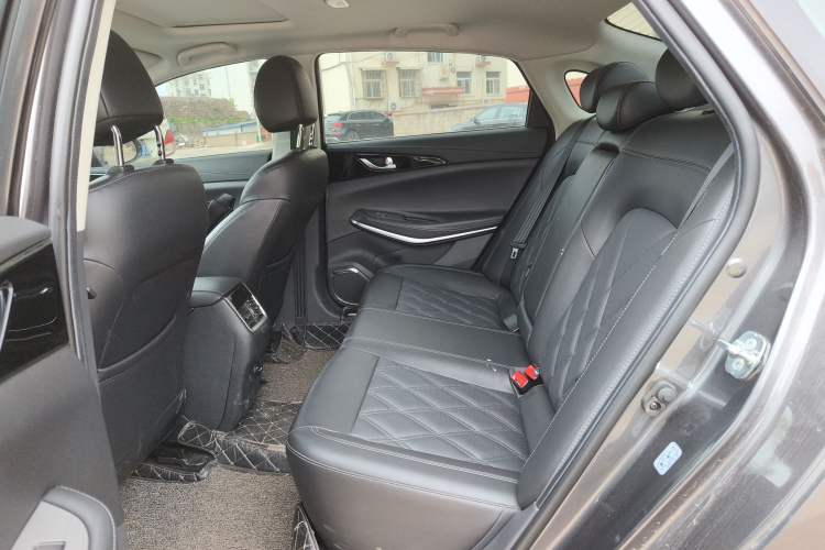 Used CHANGAN Ruicheng CC 2022 Blue Whale Edition 1.5T DCT Luxury Model Left Rear Seat