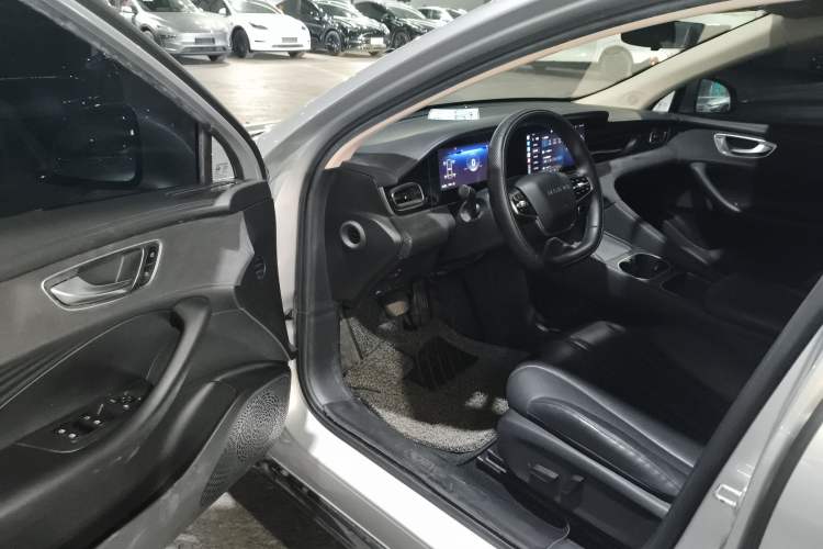 Used Roewe D7 2025 EV 510km Rear-Drive Navigation Edition Driver Seat