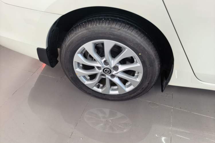 Used Nissan Sylphy 2024 Classic 1.6XE CVT Comfort Edition Right Rear Wheel Hub