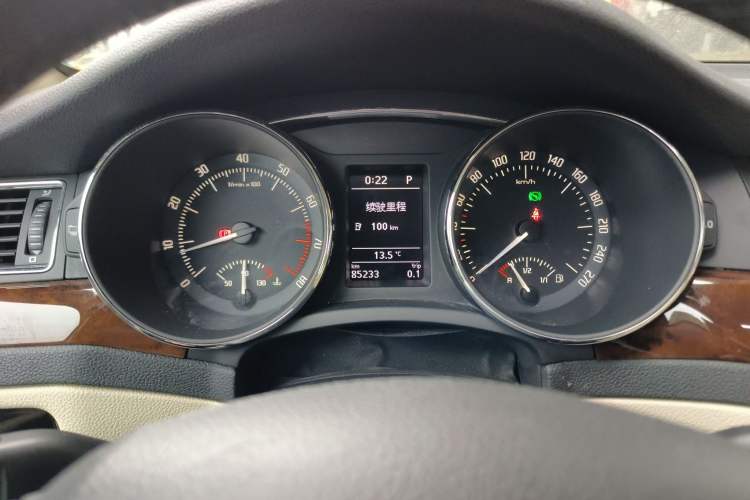 Used Skoda Superb 2013 1.8TSI Automatic Yashi Edition