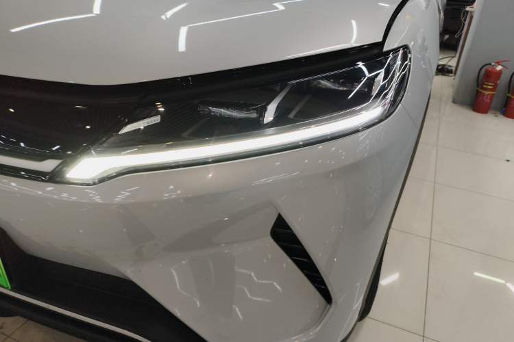 Used BYD Yuan UP 2024 401 km Active Version Left Front Headlight