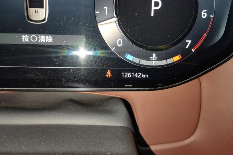 Used Land Rover Range  Odometer Close Up