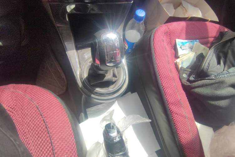 Used Citroen C-Quatre 2013 1.6L Manual Prestige CNG Model Gear Lever