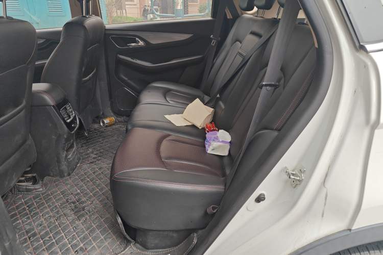 Used Baojun 560 2015 1.8L manual luxury version