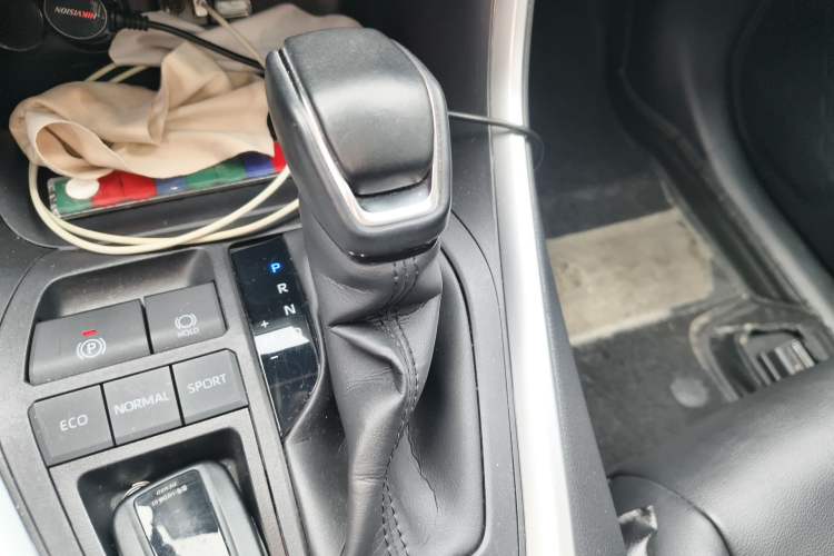 Used Toyota RAV4 2021 2.0L CVT Two-Wheel Drive Fashion PLUS Edition
